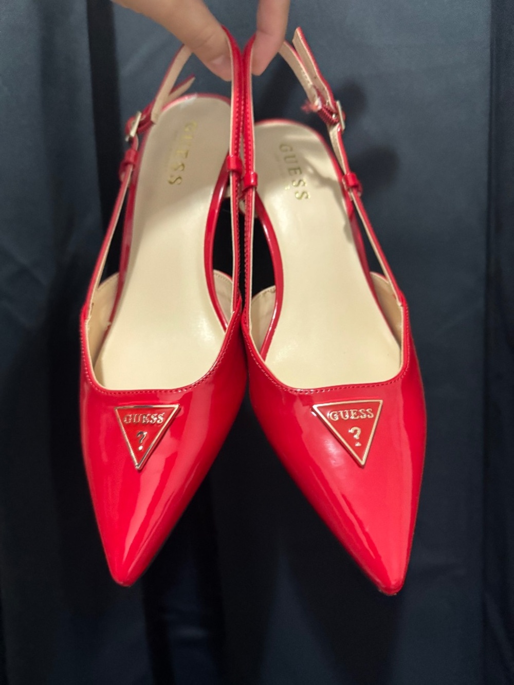 Red guess heels size 8.5 us